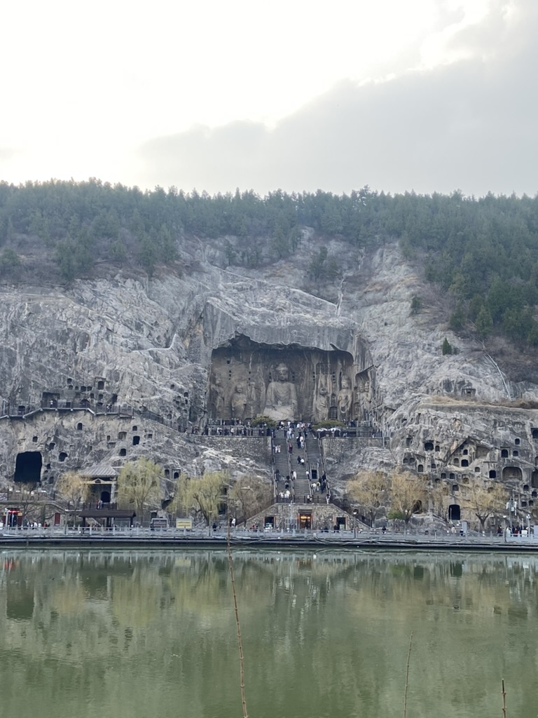 洛阳-龙门石窟